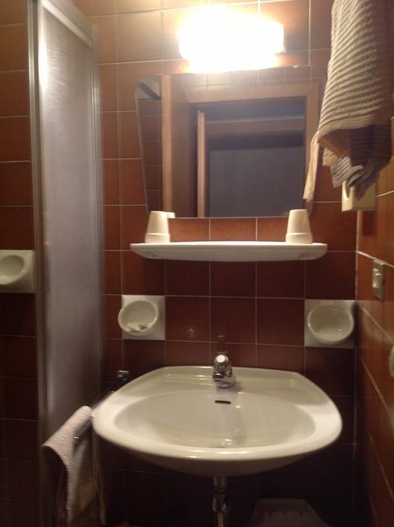 Garni Pineta Hotel San Martino in Badia Szoba fotó